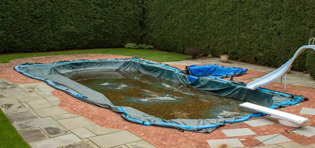 pool covers bacteria contamination health risks